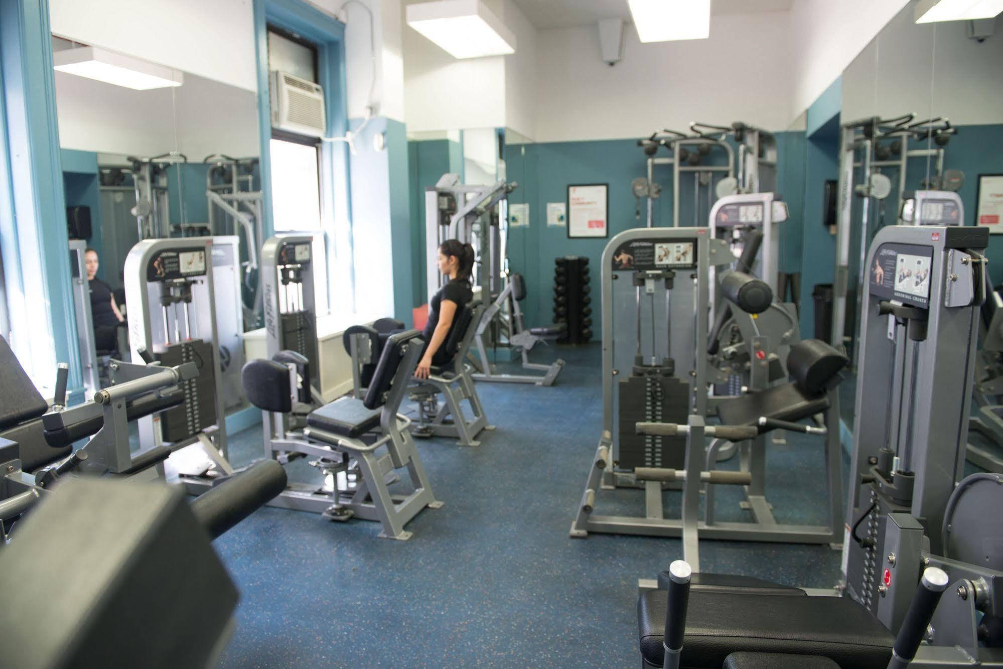 Greenpoint Ymca Brooklyn New York Exterior photo